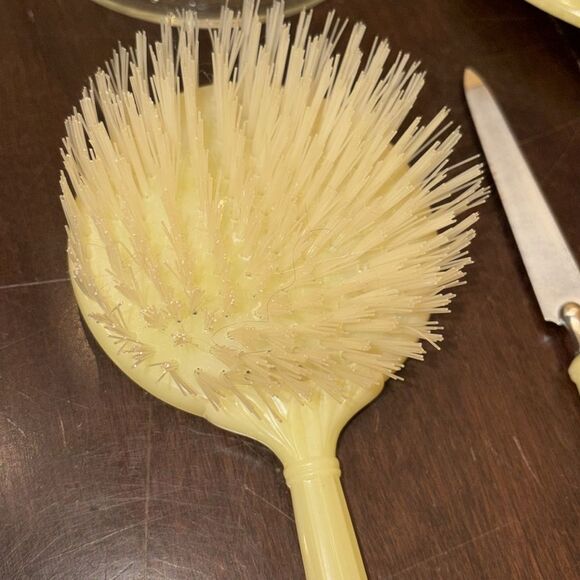 Vintage 40's/50's Art Deco rose vanity set. - Picture 7 of 8